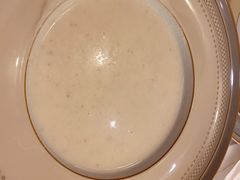 奶油松茸蘑菇汤-莫斯科餐厅