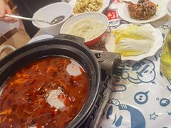 -松哥油焖大虾.小龙虾.黑鸭煲(海岸城店)