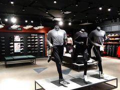 -NIKE(青岛四方利群店)