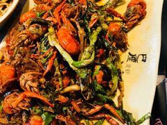 -巴厘龙虾·榜首油焖大虾(音乐学院·沿江酒馆店)