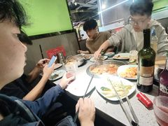 -金滏山烤肉·海鲜·火锅自助餐厅(襄阳万达店)