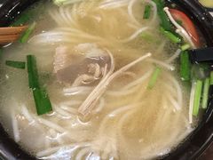 -桥香园正宗过桥米线(机场五店)