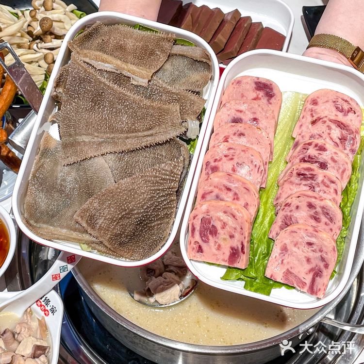 长沙的冬天就要吃这家鲜掉眉毛的猪肚鸡!!