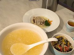 -满江红四季餐厅 · 国家五钻级酒家(新纪元大酒店店)