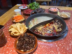 -赵美丽·重庆社区火锅·直营店(火车东站·中豪国际店)