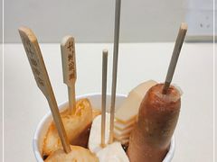 -全家便利店(洛川东路店)