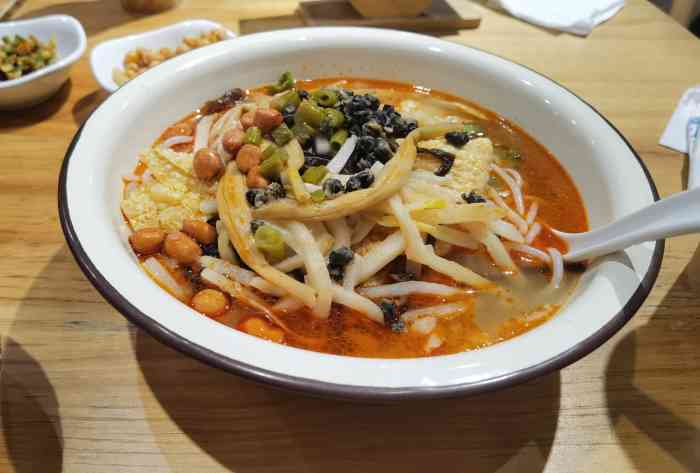 小螺莉螺蛳粉(八佰伴店)-"以前开在家门口,吃起来特别方便,不管什么.