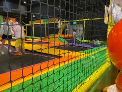 -蹦蹦跳跳(新奥购物中心店)