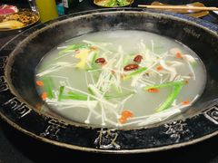 -宽板凳老灶火锅(南礼士路店)