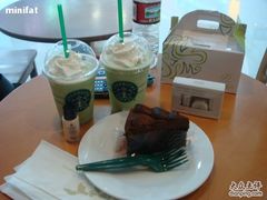 -星巴克(广州中华广场B1层店)