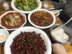 -勇猛子川菜馆(新军路店)