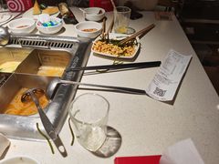-海底捞火锅鲜切牛肉主题店(长寿路店)