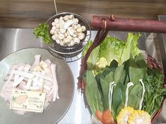 -龙泉人椰子鸡·糟粕醋·地标海南菜(龙昆南店)