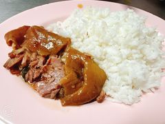-Kha Mu Charoensang(Silom)