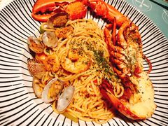 芝士焗龙虾配意大利海鲜面-J·one Bistro吉萬酒厨·牛排