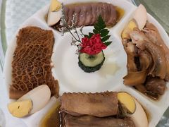 -王朝大酒店徐汇店-地面停车场