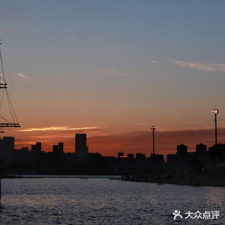 武汉拍照地打卡-东湖湖光阁