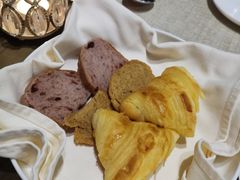餐前面包-CHASE Modern Cuisine(崇宁路店)