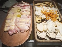 -野·大山里野生菌石锅土鸡(益田假日店)