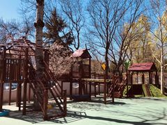 -红黄蓝幼儿园(颐东苑店)