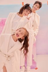 -至臻微拉婚纱摄影