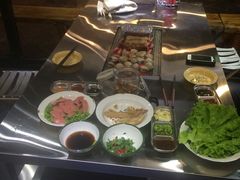 -马路牙子地桌烤肉(工体店)