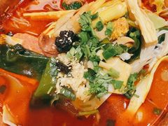 -成都你六姐·牛肉冒菜·麻辣香锅(长泰广场店)