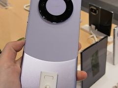 -华为授权体验店(中山公园来福士)