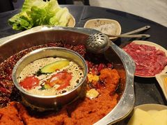 -洞亭火锅(防空洞总店)