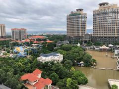 -客天下恐龙水晶玻璃桥