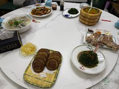 -三江源美食城