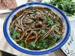 -赵氏牛肉罩火烧