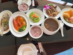 -臻康乃馨月子中心(凯宾斯基店)