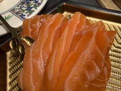 -铭牛烧肉·和牛海鲜自助(高新月牙湖店)