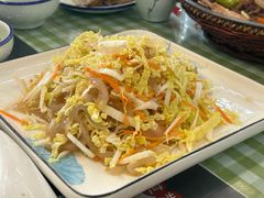 凉拌蜇皮-华圆美食