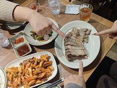 -贯贯吉·清真餐厅(浙江中路店)