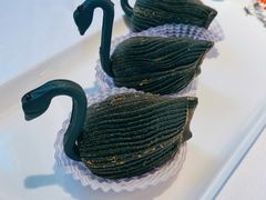 黑天鹅榴莲酥-湛江花园酒店·桃园馆