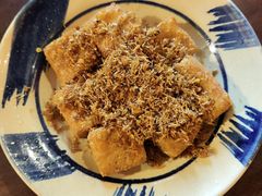 -Cuc Gach Quan Restaurant