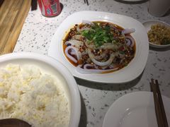 -兔行天下-鸿鹤鲜锅兔(中海国际店)