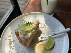 -酤居湖景音乐餐吧(安宁店)