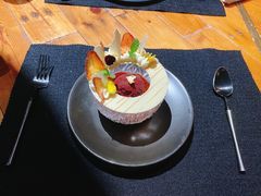 草莓奶冻-AZUL by FUEL蓝色·法式酒馆(琶醍店)