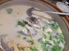 -姜君·千岛湖鱼头馆(浦东大道店)