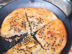 牛肉锅盔-青石桥老瓦房肥肠粉总店(青石桥总店)