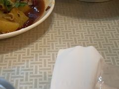 -茅屋大酒店
