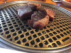 -唯成•韩国炭火烤肉 유성고기