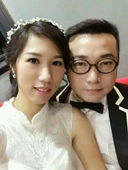 -现代经典婚纱摄影