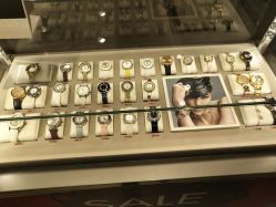 -SWAROVSKI(燕莎奥特莱斯店)