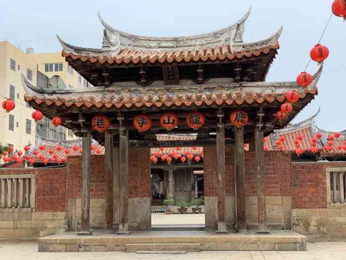 鹿港龙山寺-"鹿港因一首歌被大家熟知,却又保持它独有的.