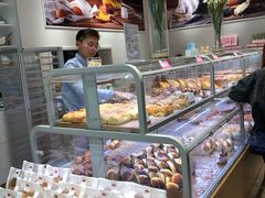面包甜点陈列柜-好利来(乐堤港店)