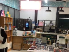 -英伦眼镜蔡司依视路折扣店(通州万达店)